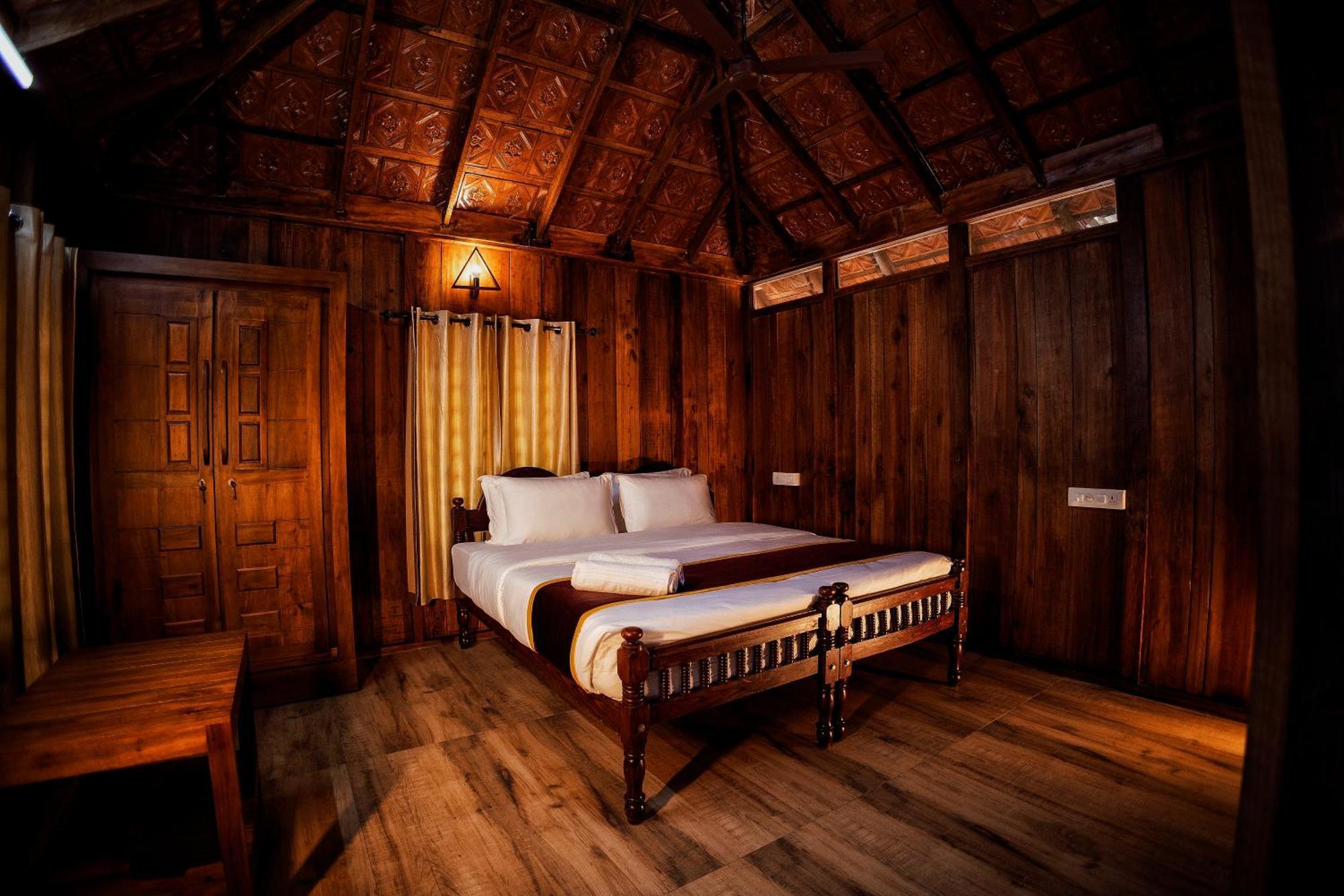 Mahout Resort Wayanad - An Experiential Jungle Stay With Waterfall 卡尔佩特塔 外观 照片