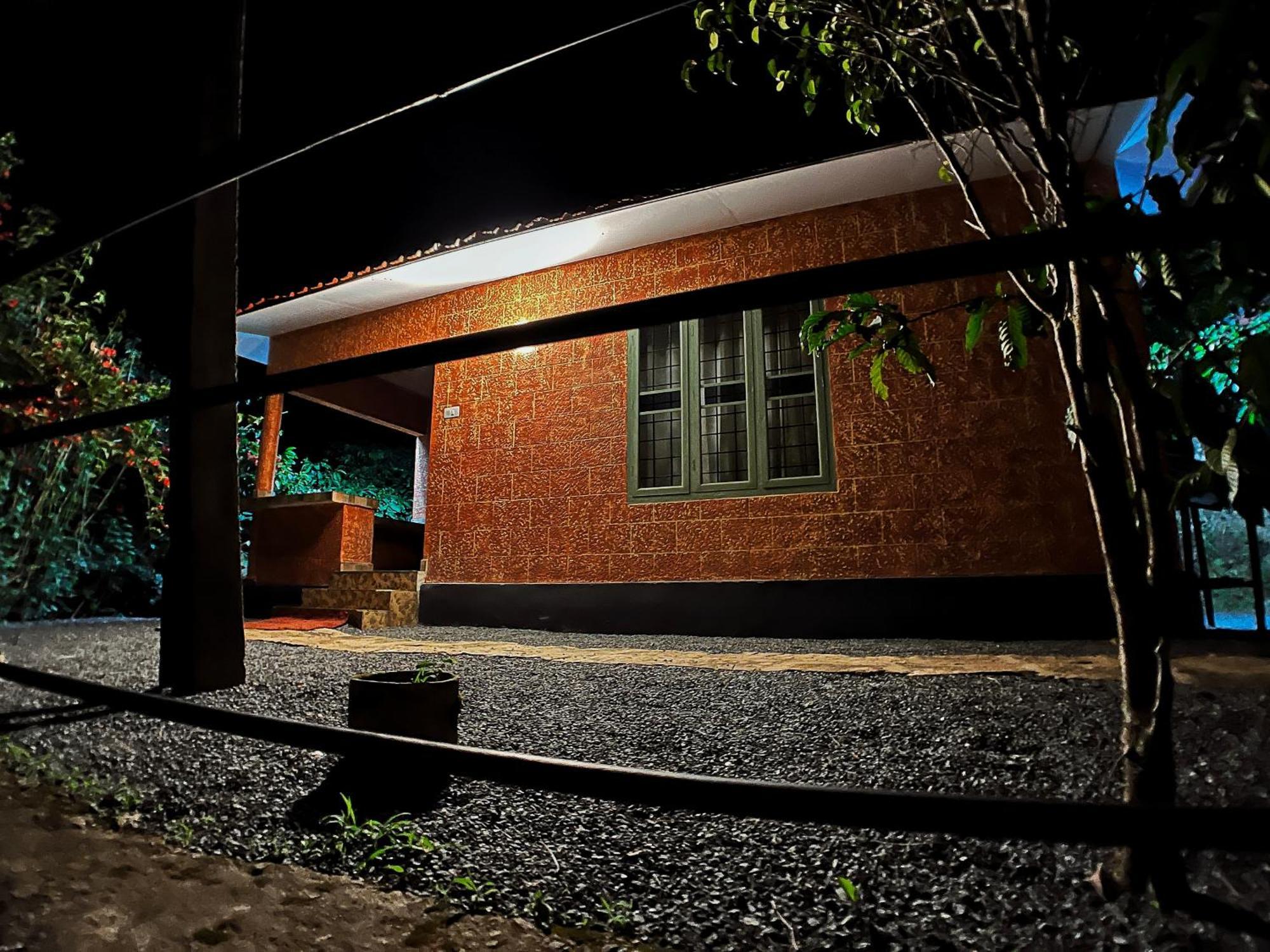 Mahout Resort Wayanad - An Experiential Jungle Stay With Waterfall 卡尔佩特塔 外观 照片