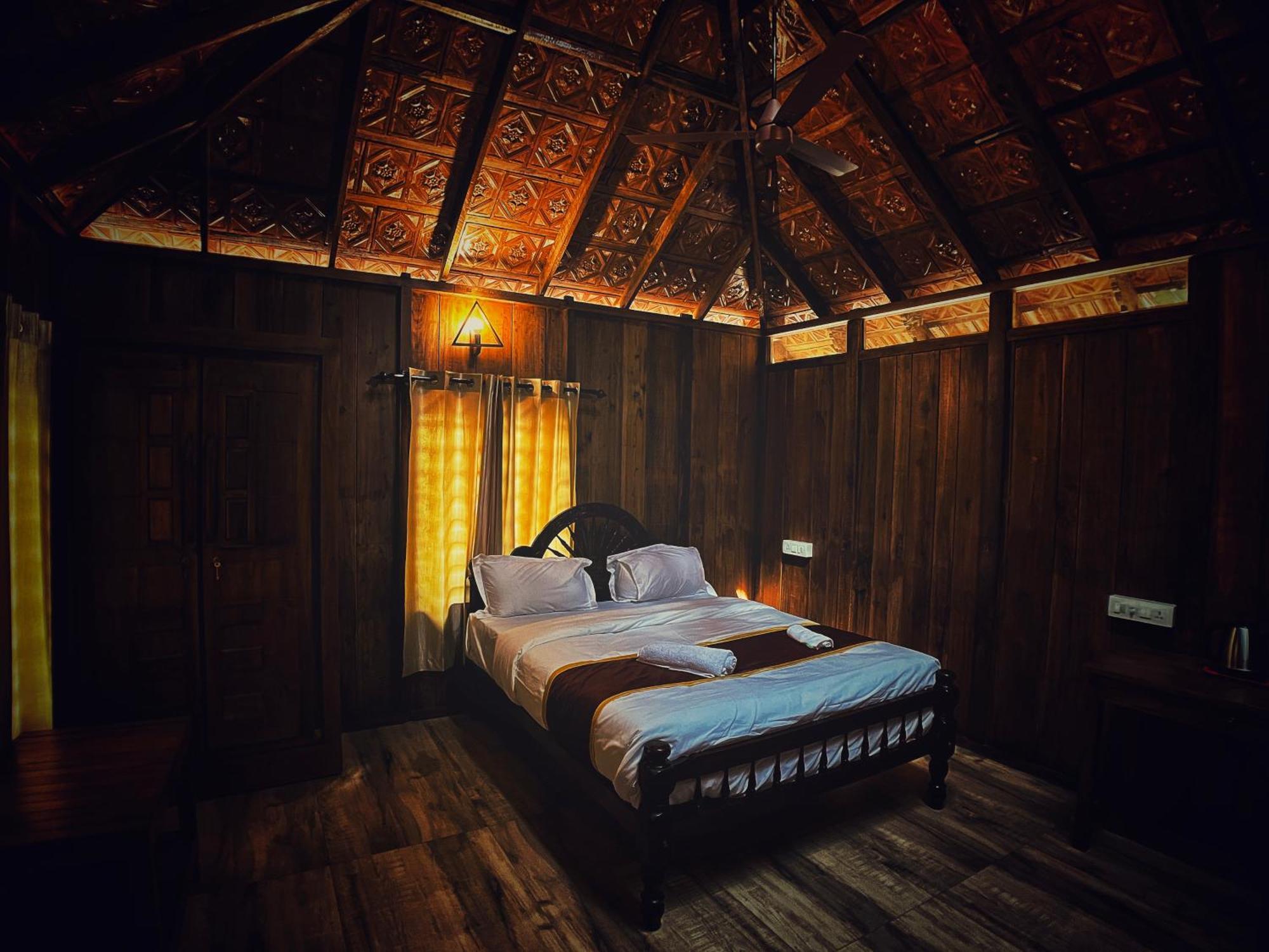Mahout Resort Wayanad - An Experiential Jungle Stay With Waterfall 卡尔佩特塔 外观 照片