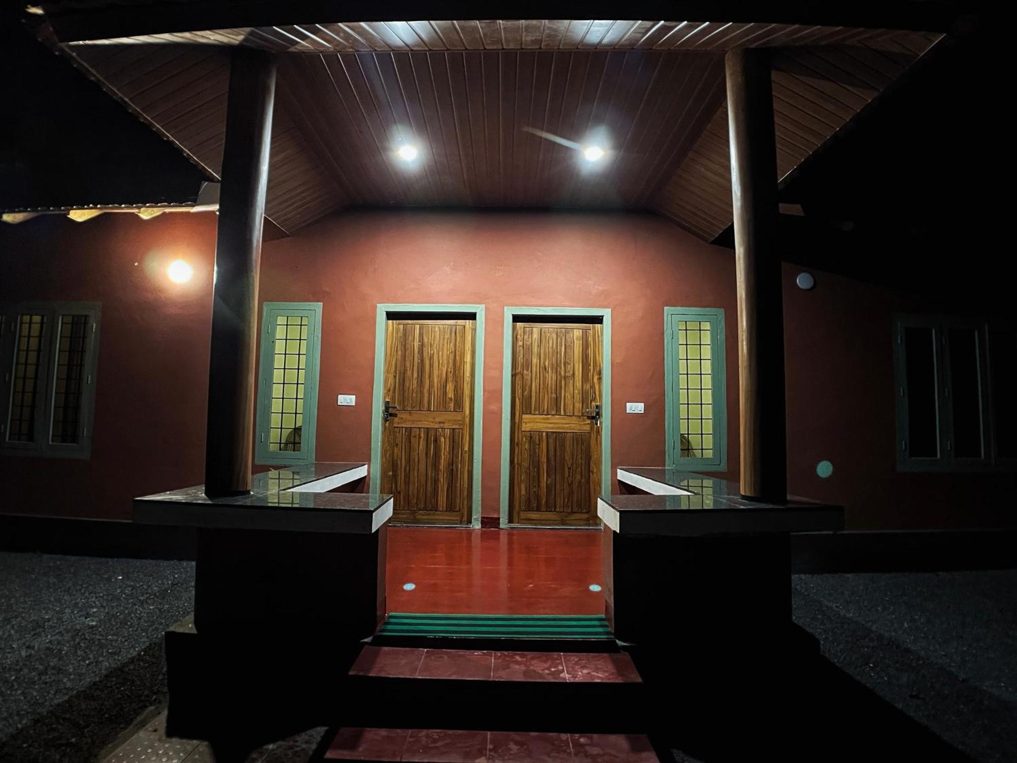 Mahout Resort Wayanad - An Experiential Jungle Stay With Waterfall 卡尔佩特塔 客房 照片